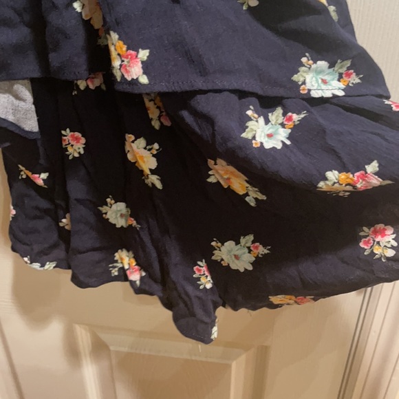 Aqua Xs navy flowered romper NWT - Picture 5 of 6